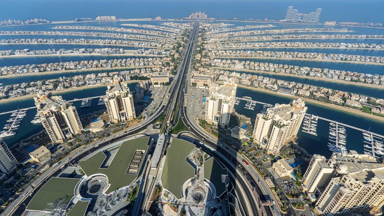 Палм Джумейра: Инженерното чудо, което преобрази Дубай