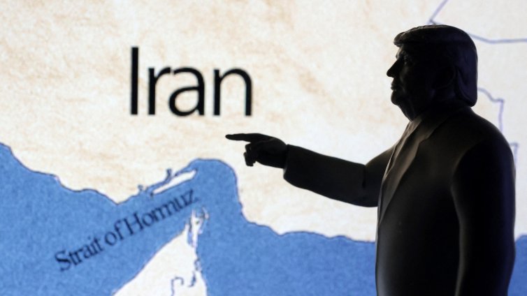 Иран към &ldquo;комарджията&rdquo; Тръмп: Той започна войната, ние ще сложим край