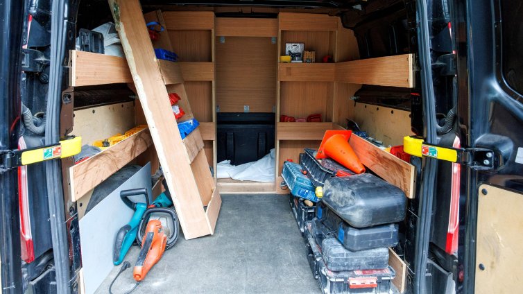 Разбиха мрежа за трафик на кокаин в Европа, ние пак замесени