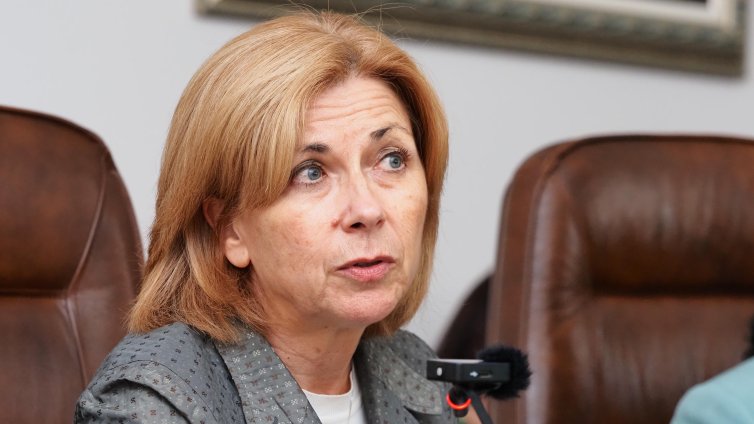 Преди изборите: Хората с доверие към Радев са 20%, паритет между ГЕРБ, ПП-ДБ