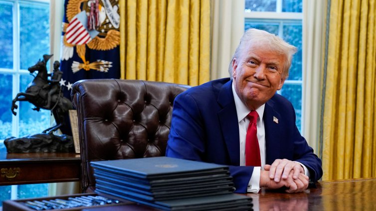 САЩ реже визите за 75 държави, Русия е сред засегнатите