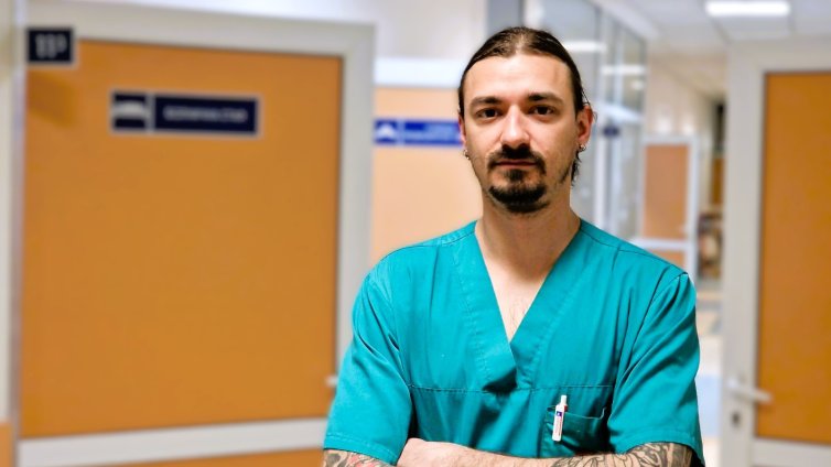 Лекари в ИСУЛ спасиха ръката на 17-годишно момче