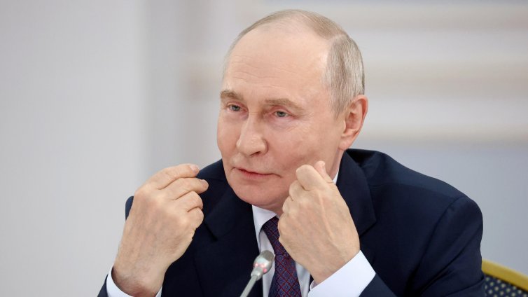 Далеч от прозорците: Посещение на Путин блокира жителите на Новосибирск ВИДЕО