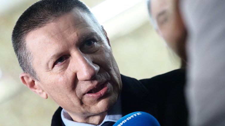 Край на сагата: Борислав Сарафов подаде оставка СНИМКИ