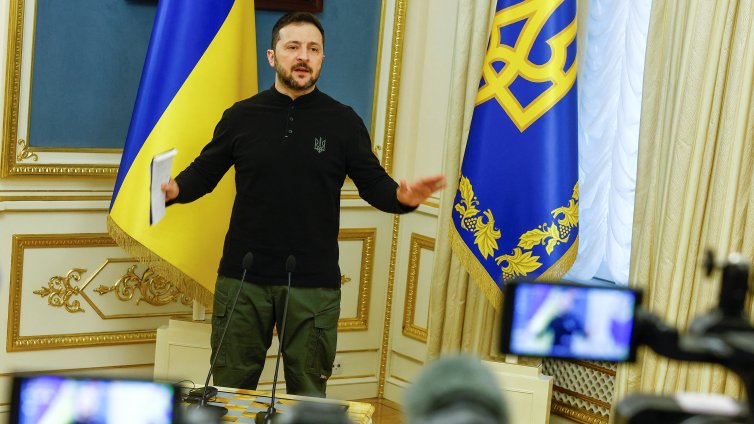 Зеленски: Предложението за прекратяване на ударите остава на масата