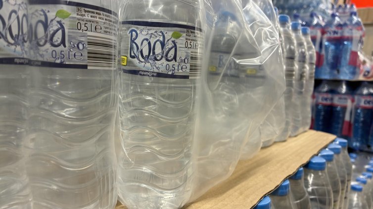 Над 25 хил. литра бутилирана вода е осигурила Община Велико Търново