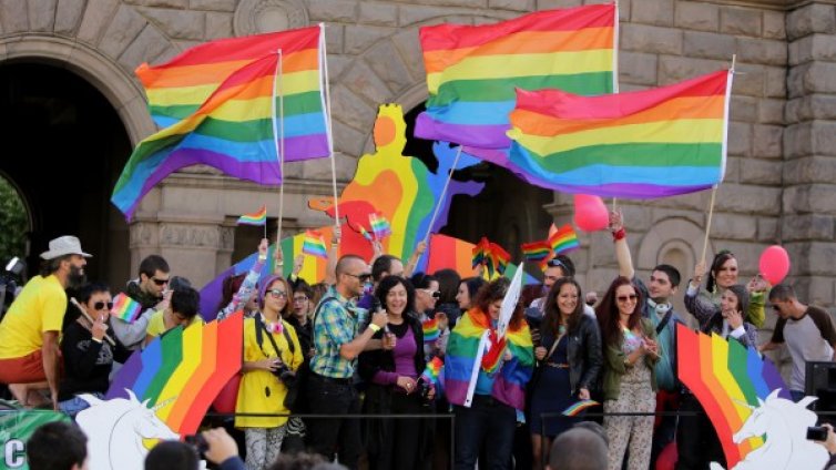 "София прайд" развя цветни знамена