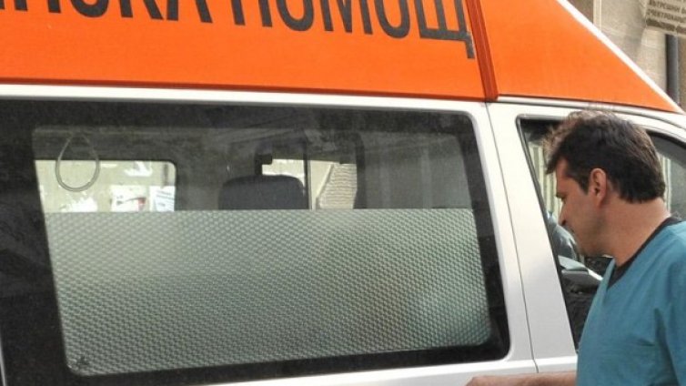 Пешеходец е ранен тежко при катастрофа в Кърджалийско