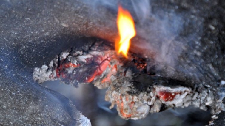 Локализираха големия пожар край Казанлък