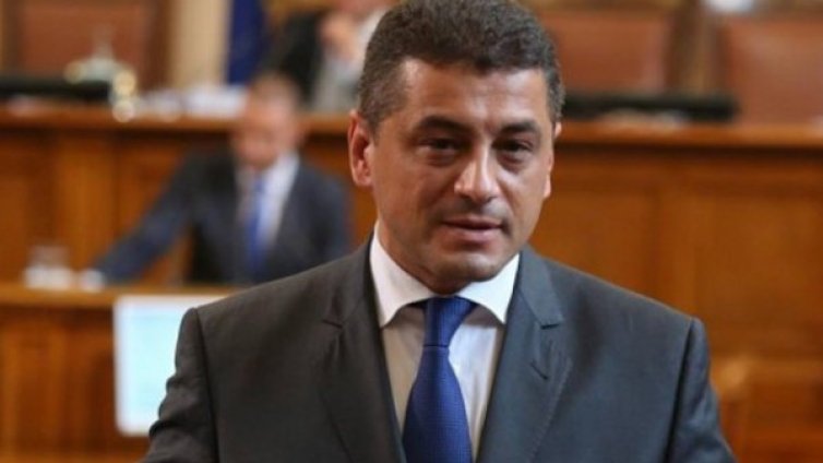 Внесеният вот на недоверие е смешен и неаргументиран!