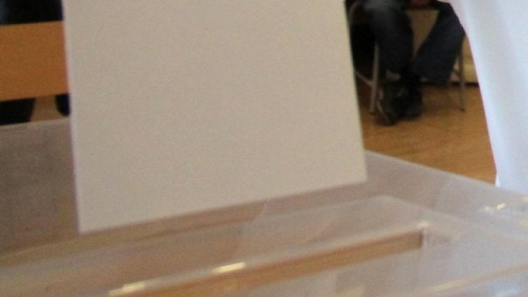  БСП и ГЕРБ - с най-много гласове при днешни избори