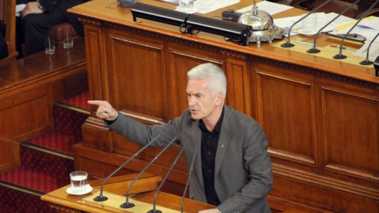 Екскурзията като рекет, "Атака" унизи БСП и ДПС 