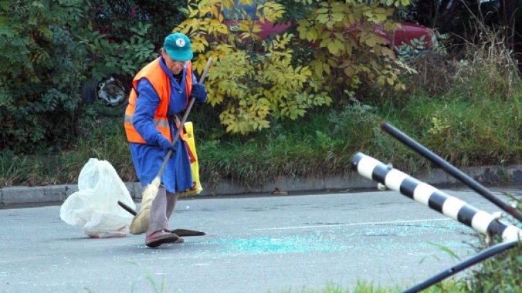 Икономисти: Кметове спекулират с временна заетост!