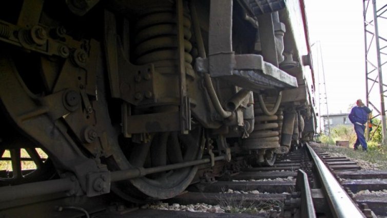 Дерайлира влакът Пловдив-Варна, няма пострадали