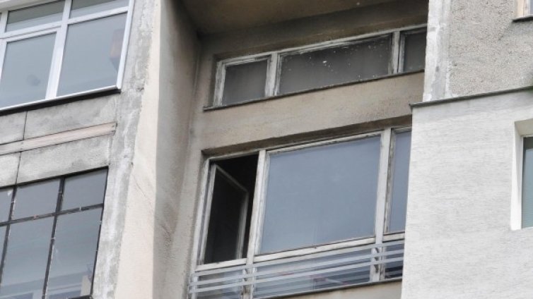 Безработен се хвърли от 14-ия етаж на блок в Пловдив