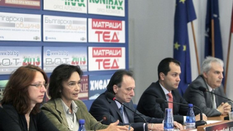 Работата на фонда за лечение на деца била блокирана 