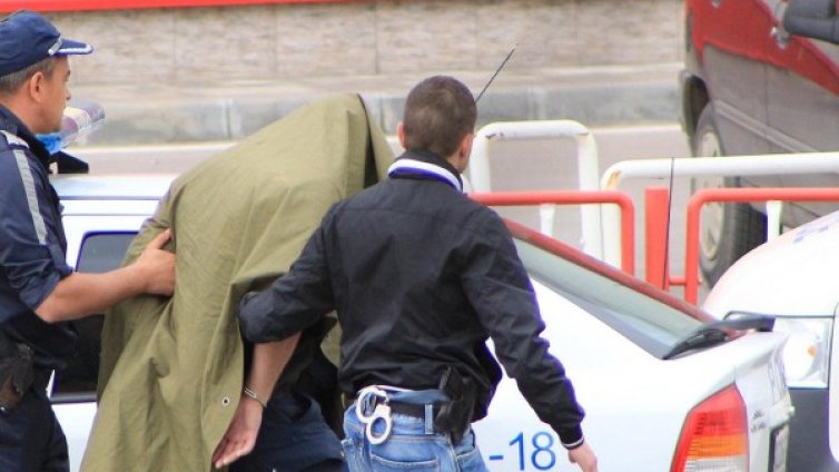 Полицията хвана стрелеца, ранил охранител в Ихтиман 