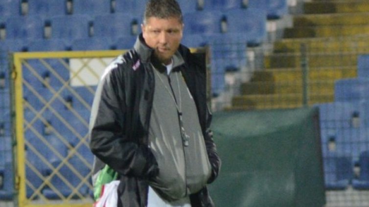 Любо Пенев иска повече пари или си тръгва