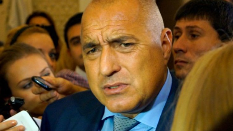 Борисов изригна срещу Миков: Той е един шмекер!