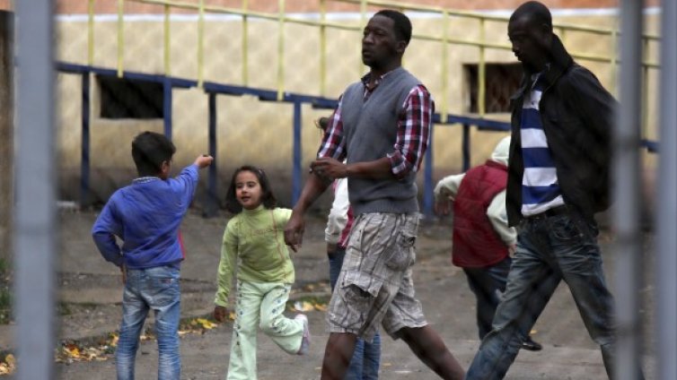 Словакия ни даде помощи за бежанците 