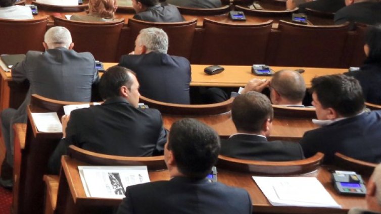 НС прие поправките в Закона за животновъдството 