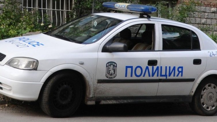 Задигнаха знамето от консулството на Германия