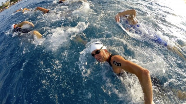 Колко калории можем да изгорим с плуване?