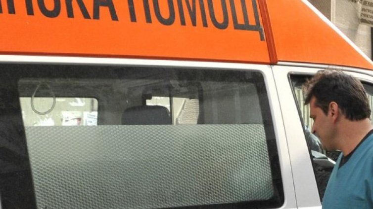 Дете и баща му пострадаха на мотосъстезание