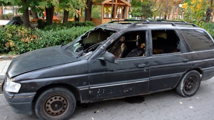Автомобил на бивш футболист опожарен в Хасково