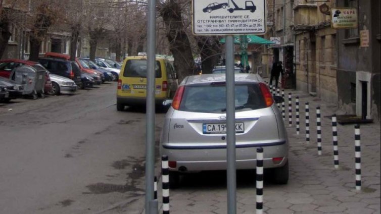 Денят на загиналите във войните променя движението в София