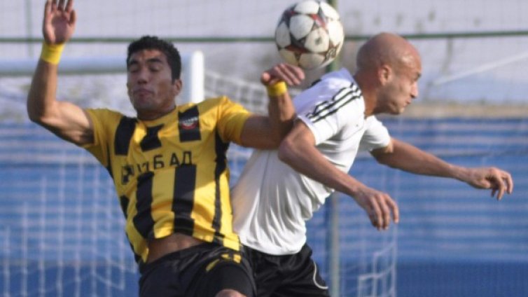 Любимец се подигра с Ботев. Стоилов пред уволнение