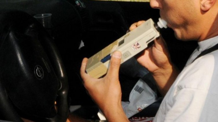 Всеки трети мъж сядал зад волана пил