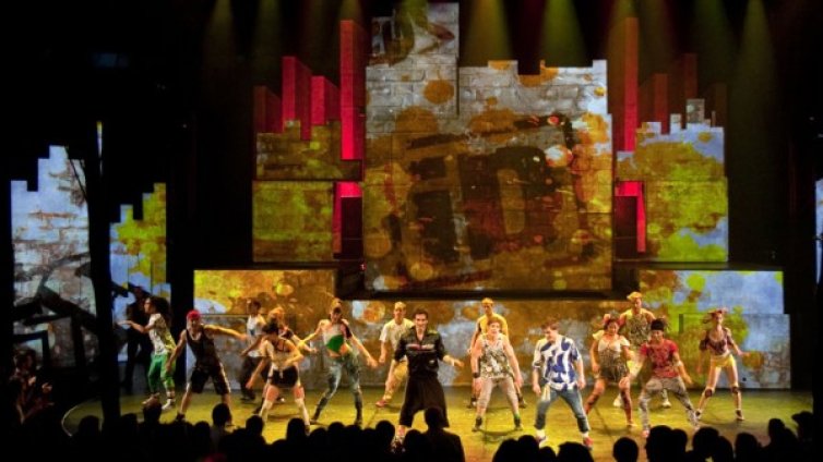 Cirque Éloize идват за първи път у нас