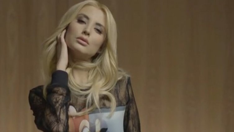 Цветелина Янева и Коцето в дует
