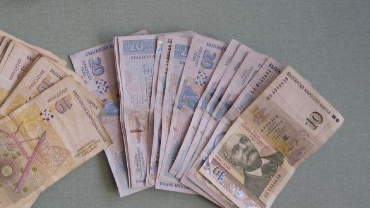 Кърджалийска баба даде злато и пари на измамник