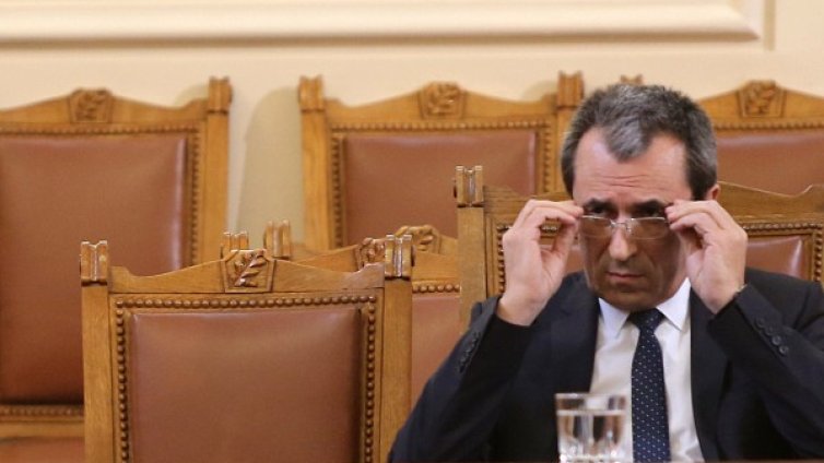 И Орешарски обеща: Работещите бедни без данък общ доход 