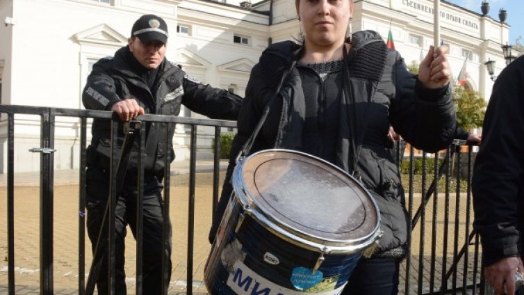 Организираш протест &ndash; не питаш кмета, а МВР?