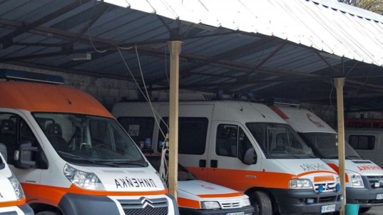 Възстановяват закритите спешни отделения