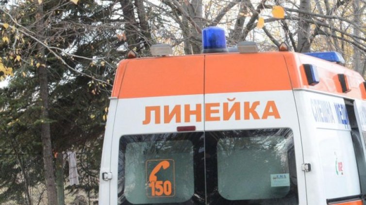 За 9 минути стигнала линейката за детето пред "Хилтън"