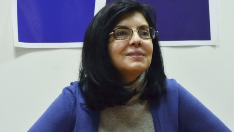 Управляващите ще стоят, докато полицията издържи!