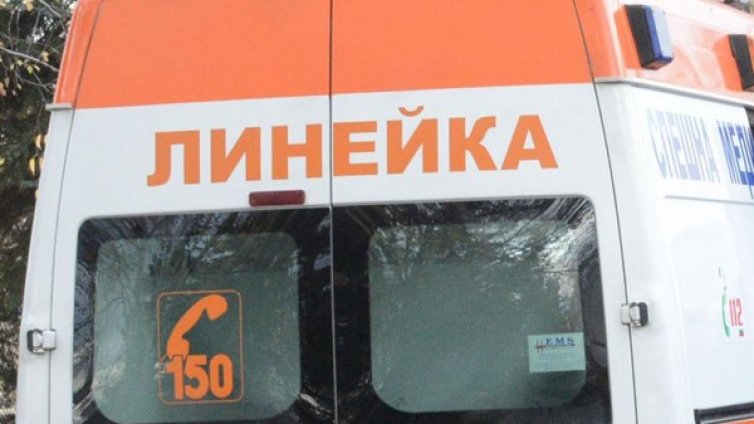 МЗ: Лекарят от спешна помощ действал неадекватно в "Хилтън"
