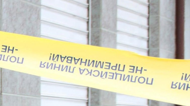 Дрехи за 10 бона отмъкнаха от склад в Петрич