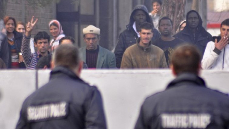 Няма данни за наказателни бригади за преследване на имигранти