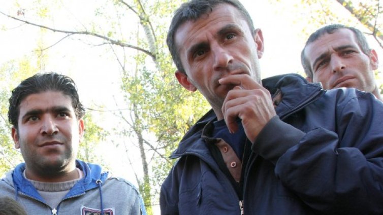 Имигранти в Ковачевци говориха безплатно с близките си по телефон