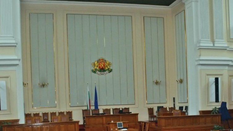 Бюджетът вече е приет след 5 дни разисквания