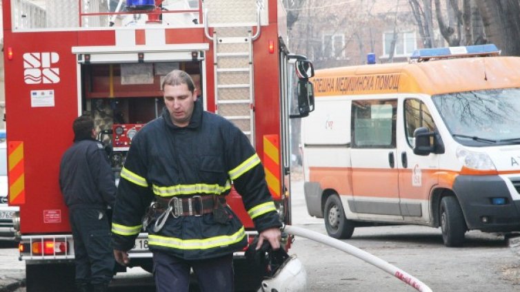 Възрастна жена почина при пожар в дома си