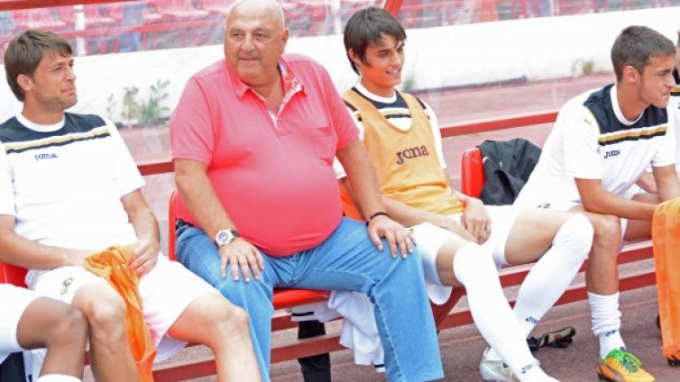 В Англия: Юнайтед следи защитник на Славия