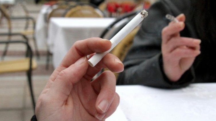 Дебатът за пушенето в НС - пореден епизод от политическо реалити