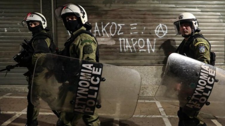 Арестуваха грък за сексуално малтретиране над две сестри от България