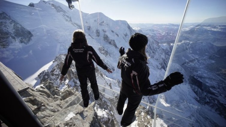 Да стъпиш в бездната